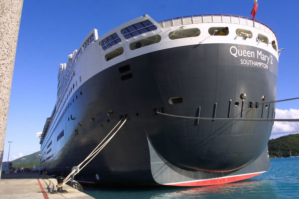 FB-Queen-Mary-II 2010